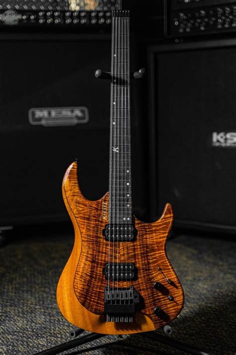 headless guitar에 있는 majorbest님의 핀 | 기타