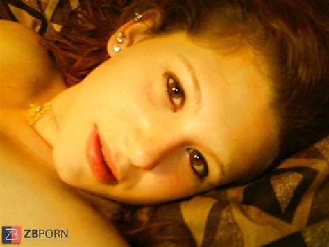 Inexperienced Gauze ZB Porn