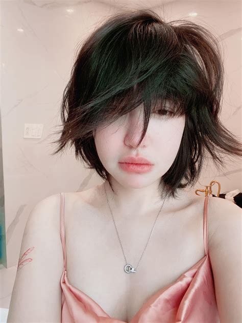 Hai nàng hot girl nức tiếng đời đầu Nhan sắc có đổi thay nhưng body vẫn mãi đỉnh