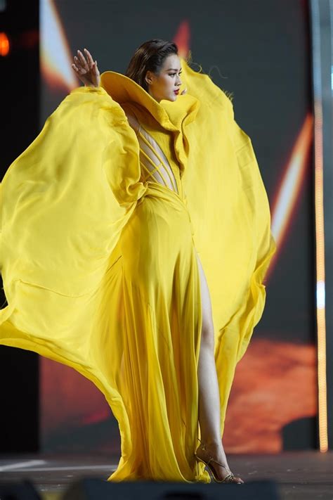 L Di N Top Hoa H U Vi T Nam B Ng N M N Tr Nh Di N Bikini Th H H T Spotlight