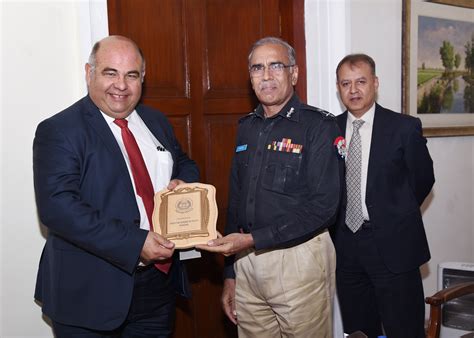 Uk Delegation Called On The Igp Punjab At Cpo Punjab Police