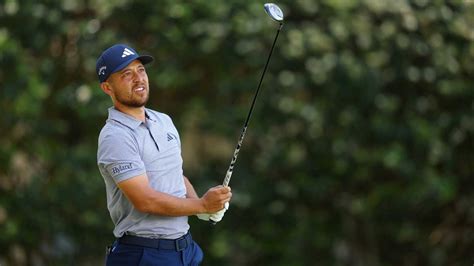 weeks grandstands  close xander schauffele  advantage