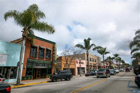 Amazing Things to do in Ventura California - Bobo and ChiChi