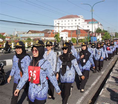 Kemantren Gedongtengen Antusias Pegawai Kemantren Gedongtengen Dalam