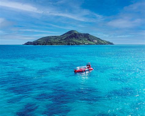 Mason's Travel (Seychelles) - Happy clients soaking up the tropical sun