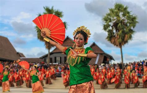 Tiga Tarian Tradisional Sulsel Yang Memukau Saat Pementasannya