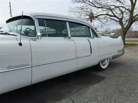 Cadillac Fleetwood Stunning Original Driver Quality Car Rust