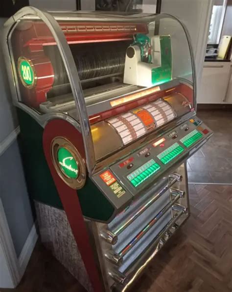 SEEBURG V200 CLASSIC 1955 Jukebox 200 Selections Fully Stripped And