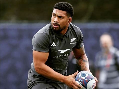 Ardie Savea Bio, Age, Height, Wife, Net Worth, Wiki