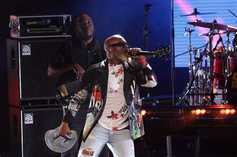 Shaggy TLC Hot Summer Nights Tour At Blossom Cleveland