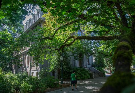 University Of Oregon Buildings