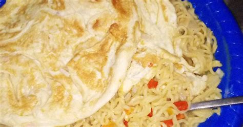 Indomie With Fried Eggs Recipe By Fady Sbt Cookpad