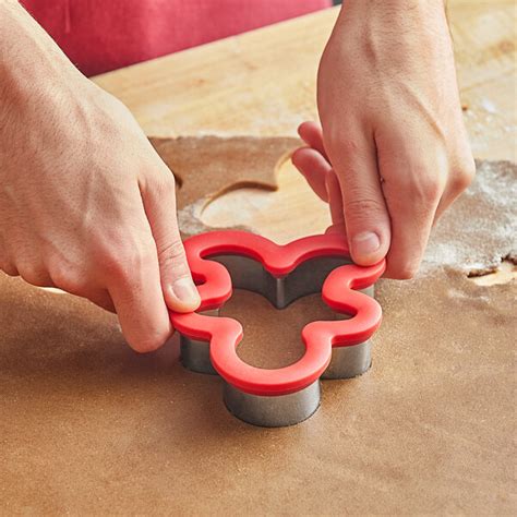 Wilton Comfort Grip Metal Gingerbread Man Cookie Cutter