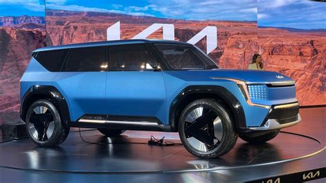 Kia EV9 Electric SUV Concept Revealed At Auto Expo 2023 Shifting Gears