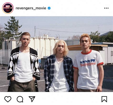 映画「東京リベンジャーズ」の公式インスタグラム（＠revengersmovie）より。（左から）ドラケン役の山田裕貴、マイキー役の吉沢亮、花