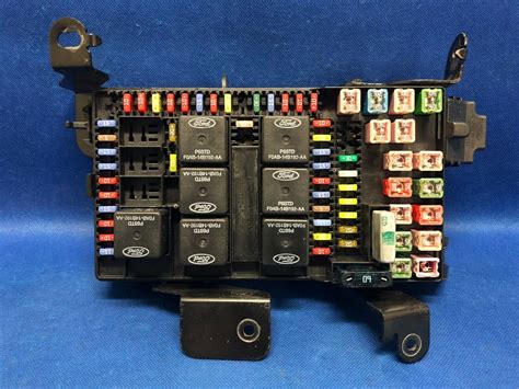 Ford F350 F250 Interior Fuse Panel Junction Box Relay Module 2c7t 14a067 Ap 0 Ebay