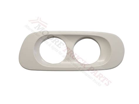 Fog Lamp Rim L H Round Cf Cf Cf Moore Truck Parts