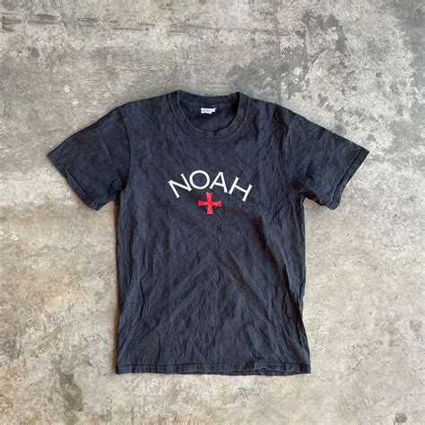 Noah Shirt Mens Fashion Tops And Sets Tshirts And Polo Shirts On Carousell