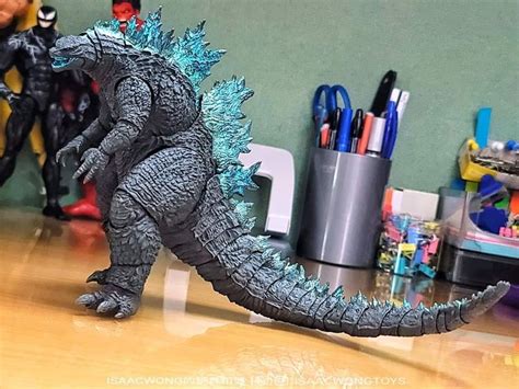 Pin De Mar Papyzavato En Monstruos Juguetes De Godzilla Imagenes De