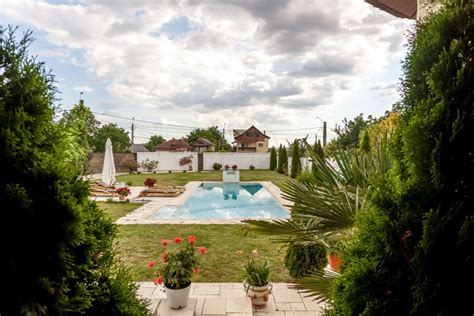 Stefanesti Resedinta Spectaculoasa Cu Piscina Stil Italian