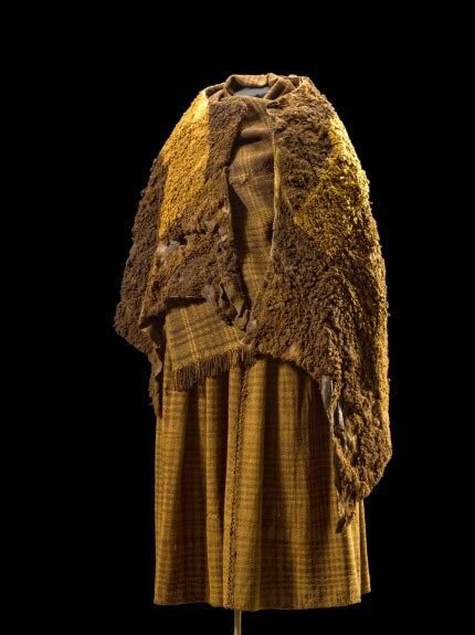 Protein analysis finds animal source of bog body clothes – The History Blog