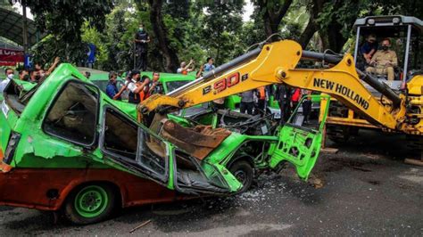 Operasional Angkot Bogor Bakal Dihentikan Bagaimana Nasib Sopirnya