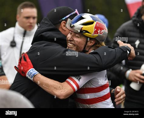 Laura Stigger From Austria Celebrates Her Victory Of The Women ELITE