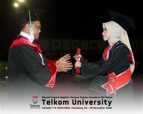 WISUDA TELKOM UNIVERSITY 2023 FTE S1 TEKNIK TELEKOMUNIKASI DEKAN 119