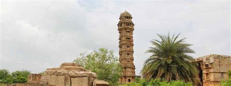vijay stambh chittorgarh architecture history timings entry fee