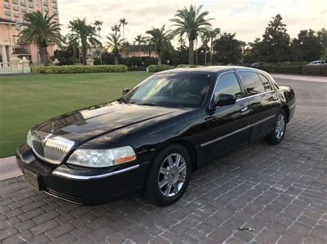 2011 Black And Black Lincoln Town Car Executive L Series For Sale In