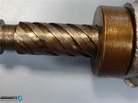 Машините - Преса за копчета