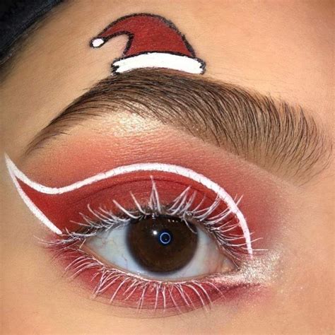 Santa Eye Makeup Eyemakeup Eyeshadowideas Xmas Makeup Christmas Eye Makeup Eye Makeup Art