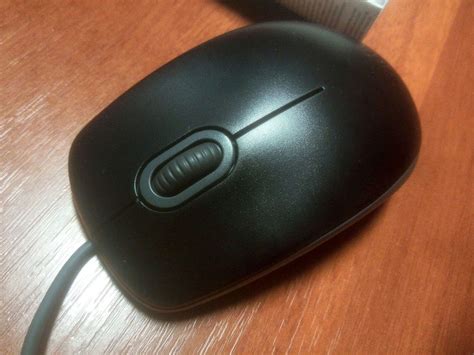 Мышь Logitech B110 Silent Black USB — купить в интернет-магазине ОНЛАЙН ...