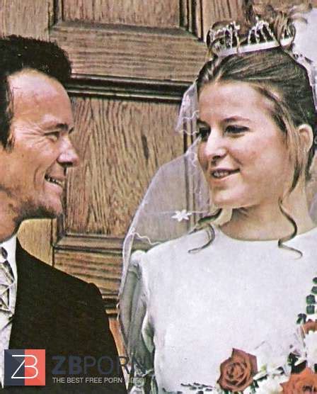 Willing Comforters ZB Porn