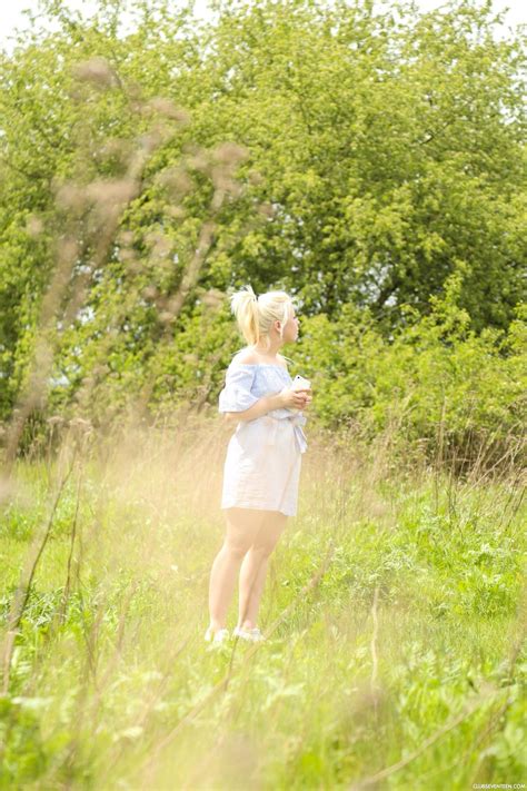 Blonde Teen With Tiny Tits Anna Rey Undresses And Rubs Her Clit Outdoors CoedCherry