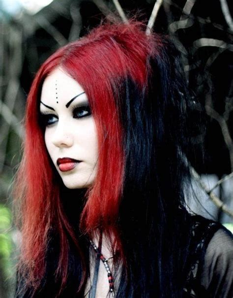 Pin By ⭒ ⭒ On Go†hic Diaries⛦ Gothic Hairstyles Goth Hair Goth Beauty