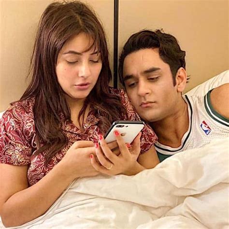 Shehnaaz Gill unfollows Vikas Gupta on Instagram after their verbal spat?