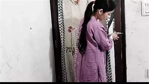 Step Sister Ko Nanga Kar Ke Ghar Me Jabar Dasti Chod Diya Fingering Fingering Porn XHamster