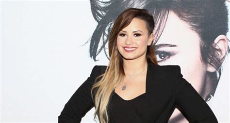 Instagram Demi Lovato Demuestra No Ser Perfecta Con Foto En Bikini Entretenimiento Peru