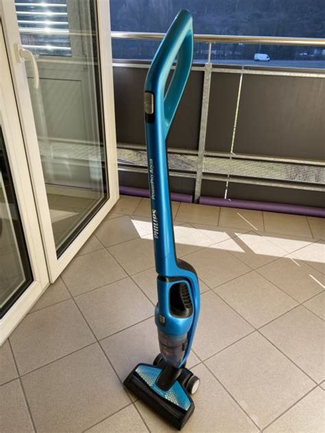 Prodam sesalec Philips PowerPro Aqua FC 6404