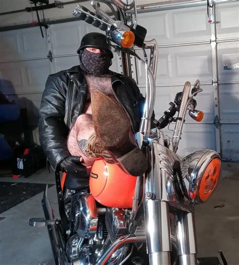 Leathered Up Nude Pics XHamster