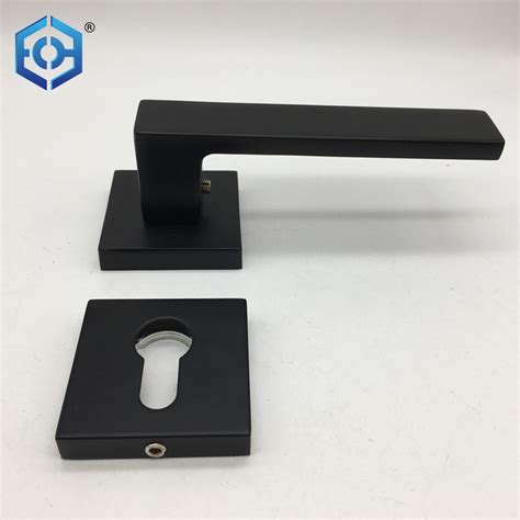 Latest Zinc Alloy Luxury Wooden Security Mortise Main Door Handle Design Modern Black Lever Door