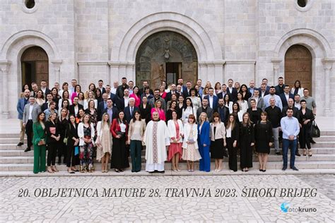 Široki Brijeg Više od bivših gimnazijalaca proslavilo godina mature Jabuka tv