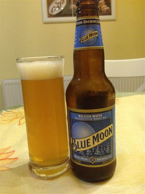 #165 Blue Moon ⭐️⭐️⭐️ | Belgian style, Blue moon, Beer bottle