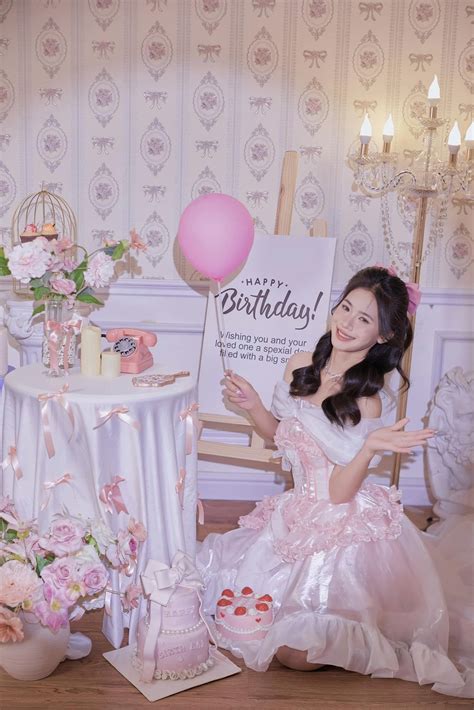 Hot girl bóng đá Việt cao hơn 1m7 đang gây sốt với vẻ đẹp như búp bê vừa đoạt chức vô địch