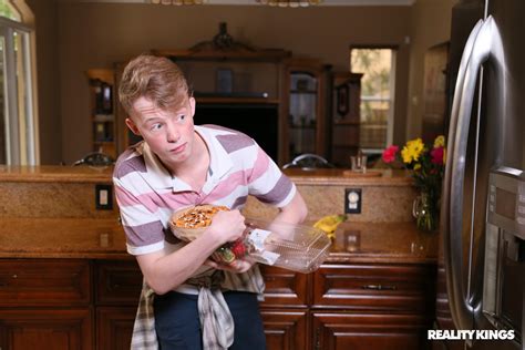 RealityKings Richelle Ryan MIlf Catches A Runaway 0052 Porn Pic