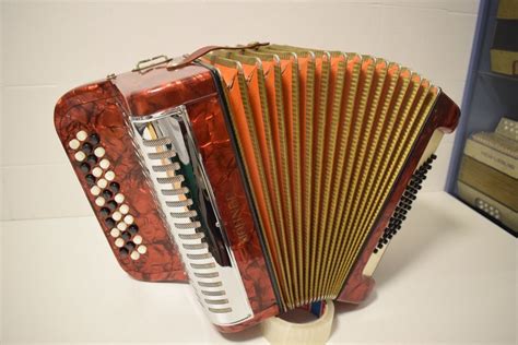 Akkordeon Chromatisch Hohner Amati Nr Kaufen Auf Ricardo