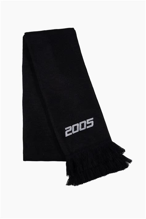 2005 Sex Scarf Black