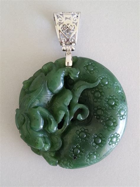 Pendentif En Jade N Phrite Sculpt Grand Pendentif En Jade Vert De