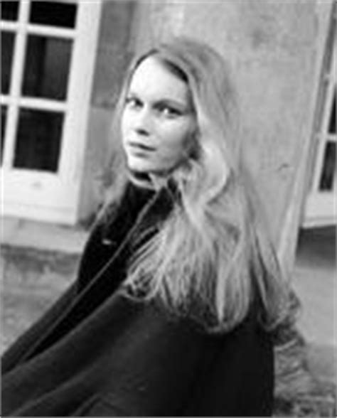 Mia Farrow Nude Celebrities Forum FamousBoard